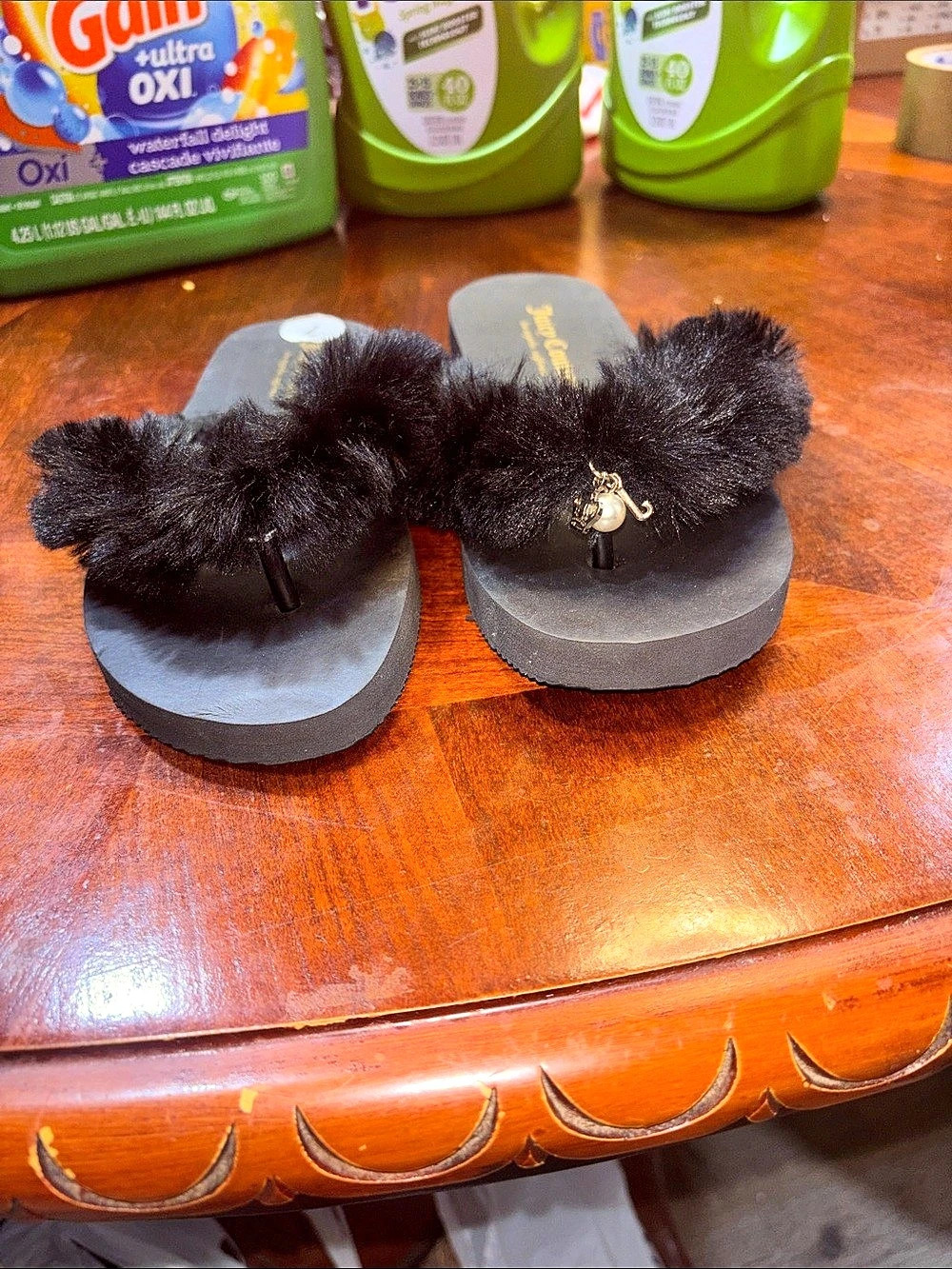 Juicy Couture Saucy Faux Fur Slide Sandals Black US 7